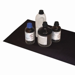 Anti-slip mat for pull-out tray