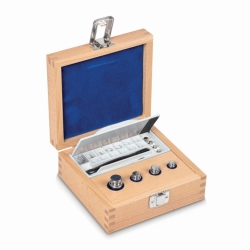 Juego de pesas E1, forma cilíndrica, con caja de madera