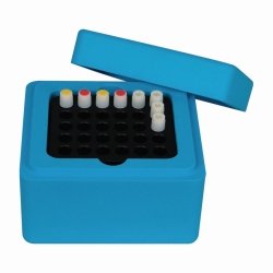 K&uuml;hlblocksysteme FreezeBox&trade;, mit Gefrierkern